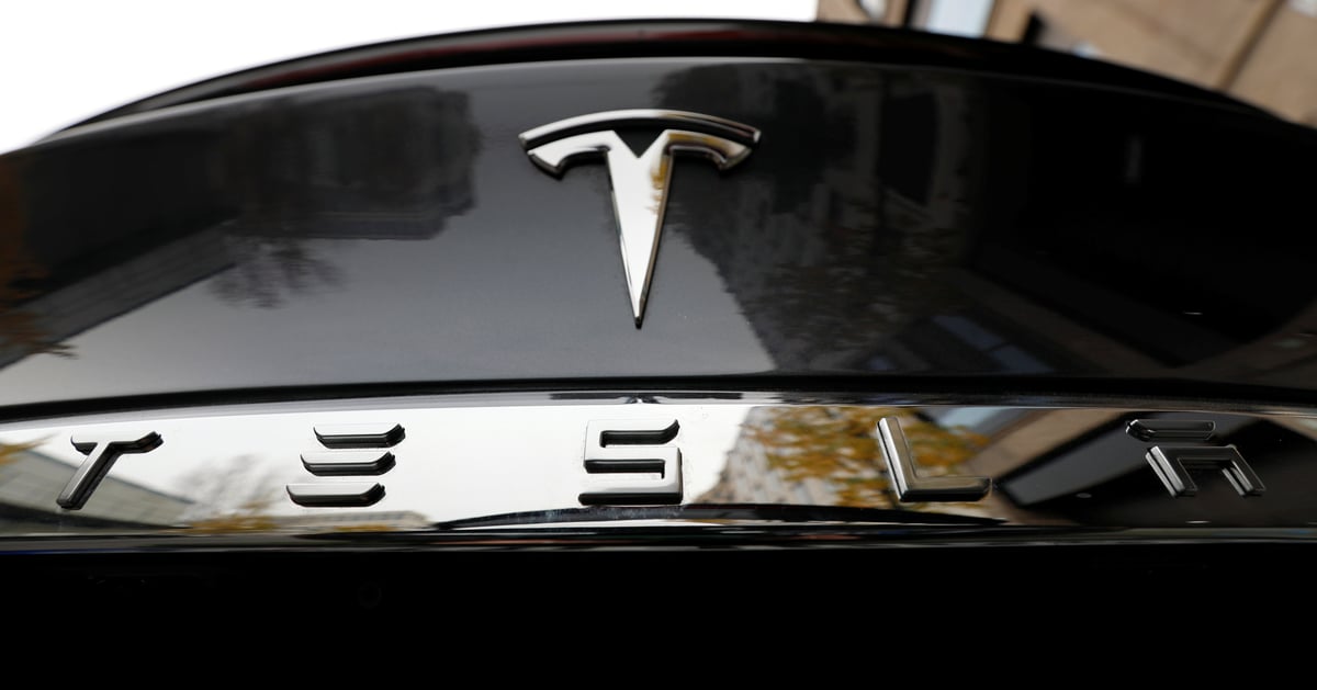 Tesla rappelle 15.000 vehicules aux usa et canada, defaut de direction assistee