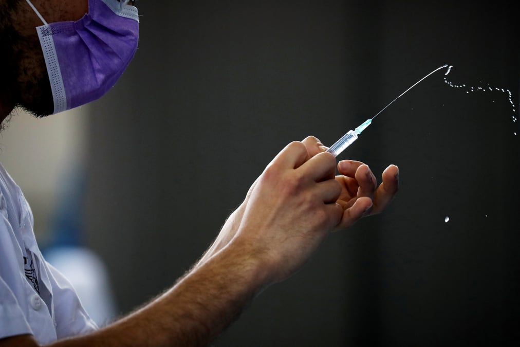 Coronavirus: autriche et danemark s'associent a israel pour doper la production de vaccins