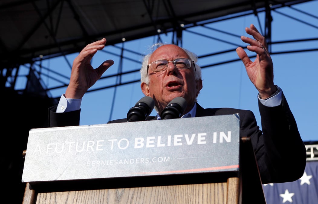 Bernie sanders critique la direction du parti democrate