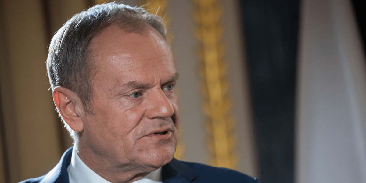 Le president francais macron rencontre le premier ministre polonais tusk a paris