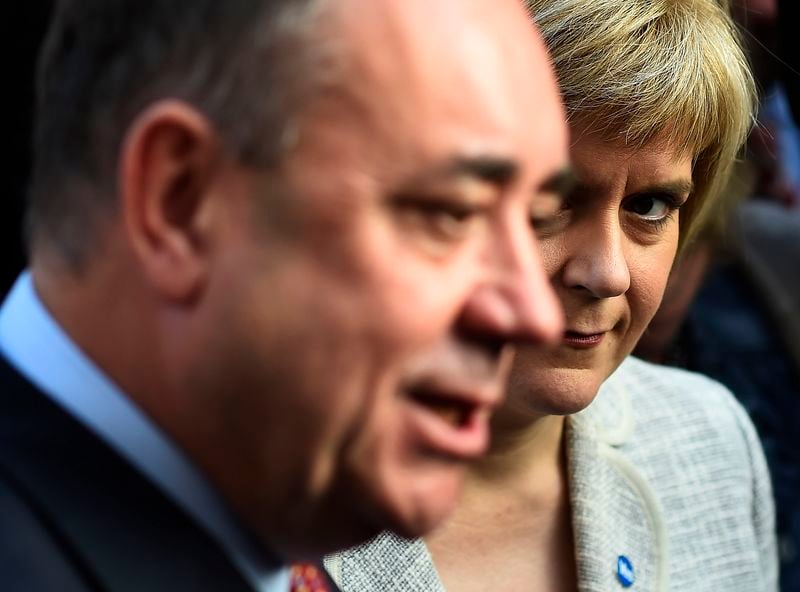Nicola Sturgeon candidate à la succession de Salmond en Ecosse