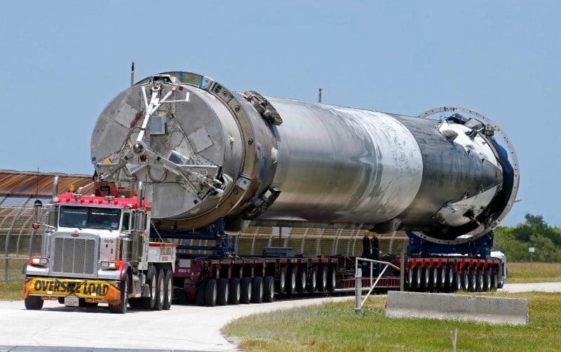 Un premier client pour une fusee deja utilisee de spacex