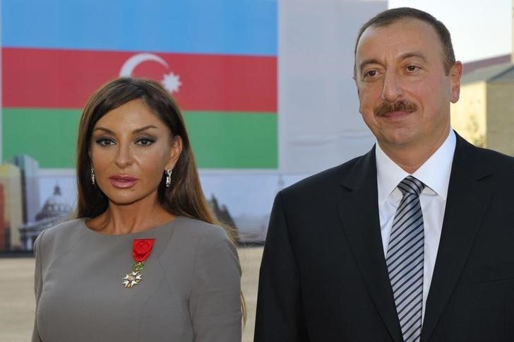Le president de l'azerbaidjan nomme sa femme vice-presidente