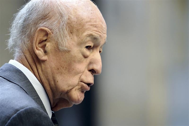 VALÉRY GISCARD D?ESTAING NE CROIT PAS À UN NOUVEAU TRAITÉ POUR L'EURO