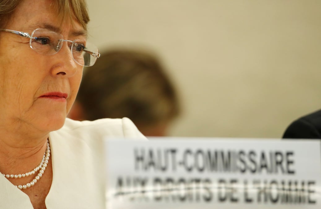 Bachelet tance la chine, l'ue, les usa, l'arabie saoudite