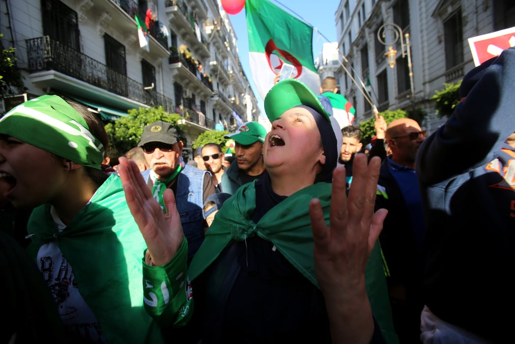 Algerie: derniere manifestation contre la classe dirigeante avant la presidentielle