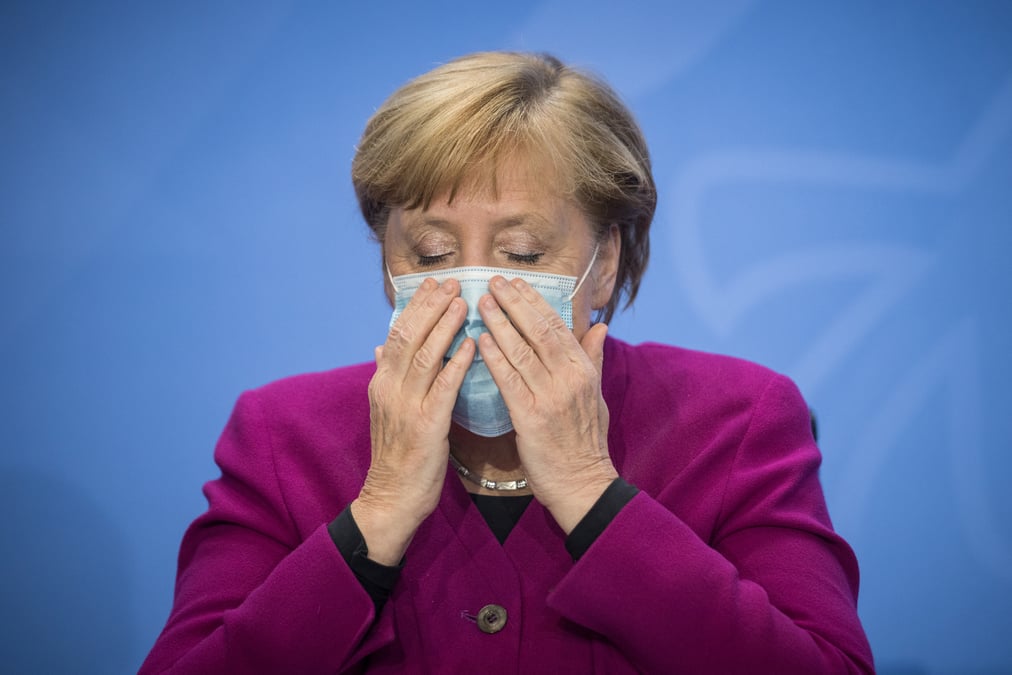 Coronavirus/allemagne: merkel adopte un ton plus ferme, s'adresse aux jeunes