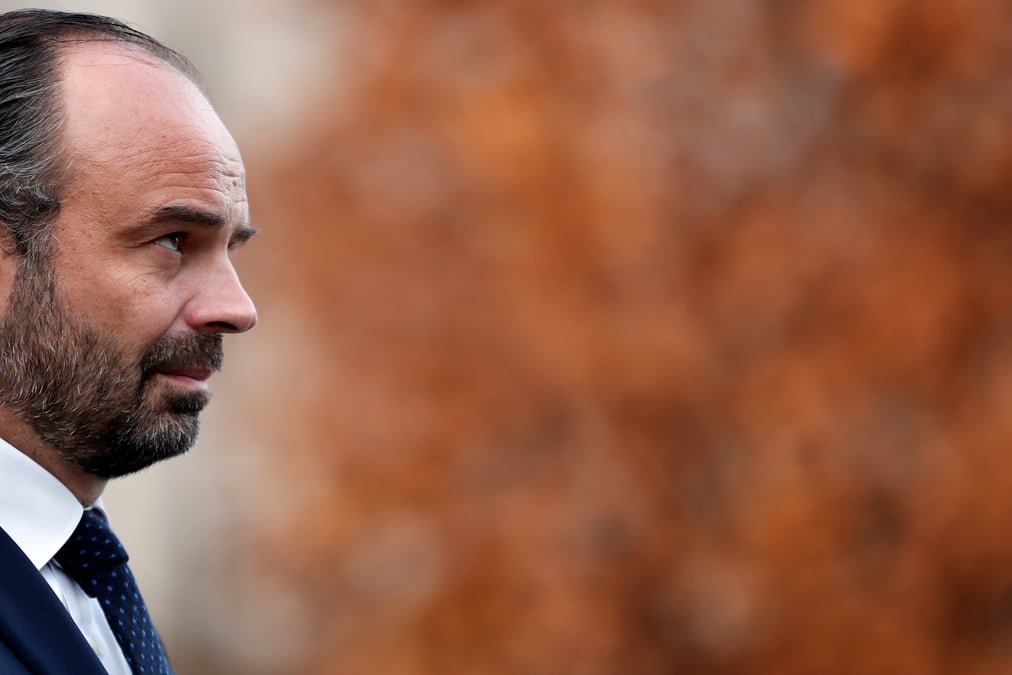 Un gilet jaune coupe court a un entretien avec edouard philippe