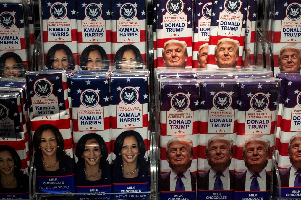 Des barres de chocolat a l'effigie de kamala harris et de donald trump