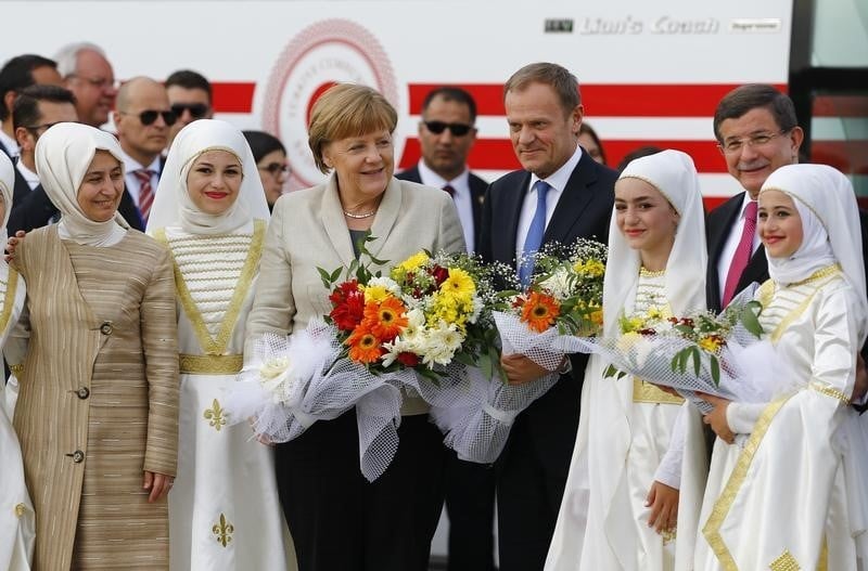 Angela merkel en visite en turquie sur fond de tensions
