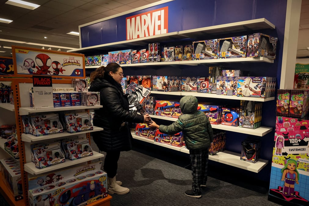 Macy's herald square ouvre ses portes pour les soldes du black friday a new york