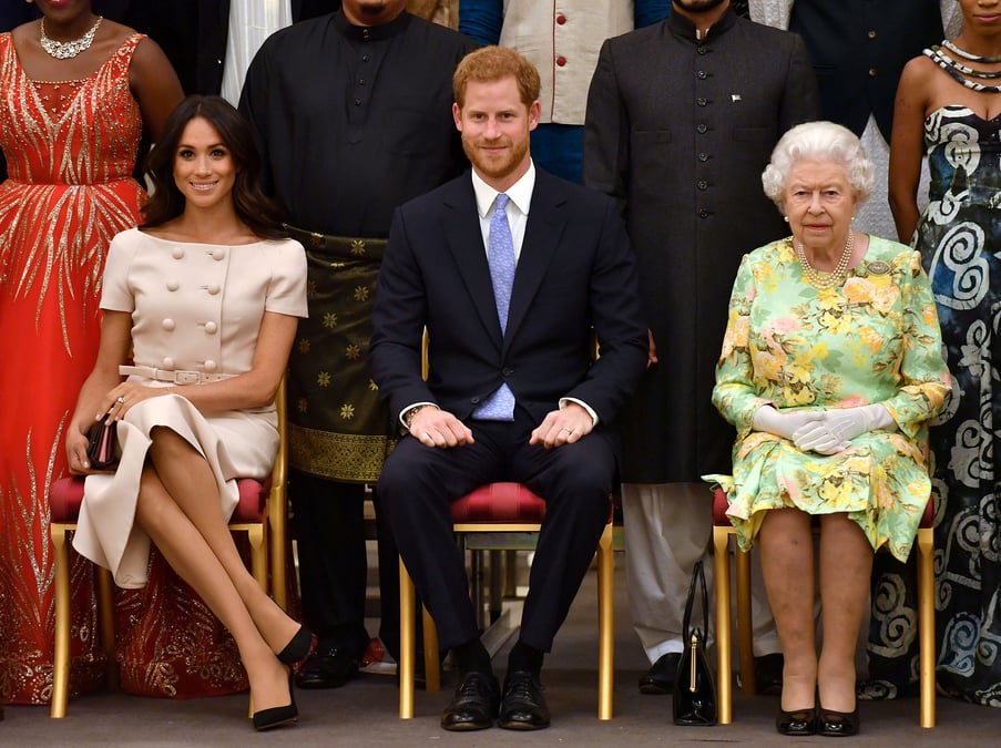 Gb: la reine elisabeth "attristee" par les deboires de harry et meghan