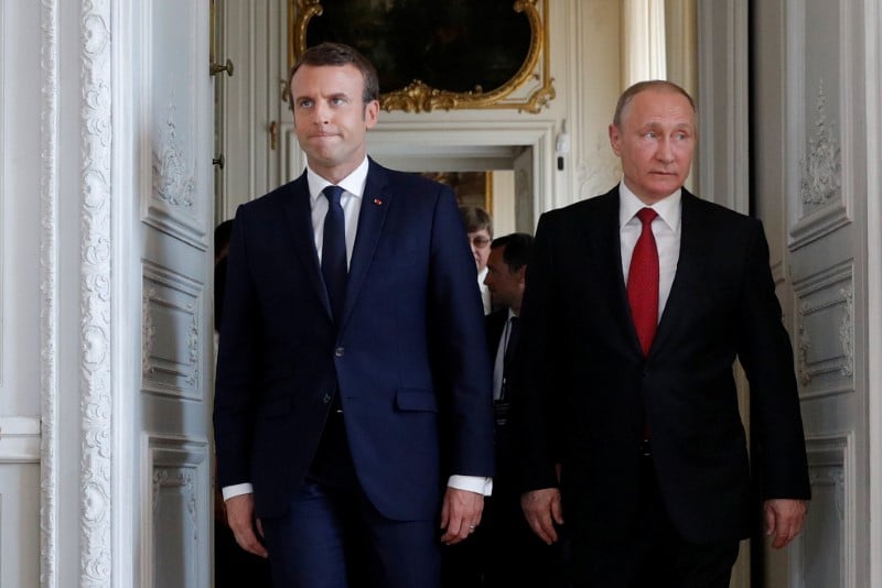 Poutine obsede par les ingerences dans les democraties selon macron