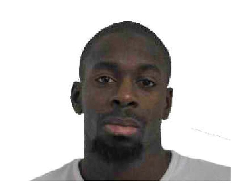 Un homme identifie comme amedy coulibaly se revendique de l'etat islamique dans une video