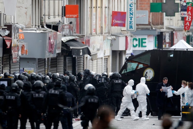 Scenes de guerre a saint-denis