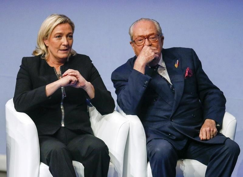 Le conseil d'etat rejette une requete des le pen