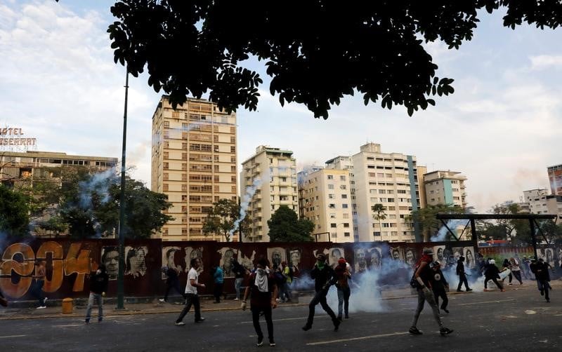 L'agitation croit au venezuela, le president hue