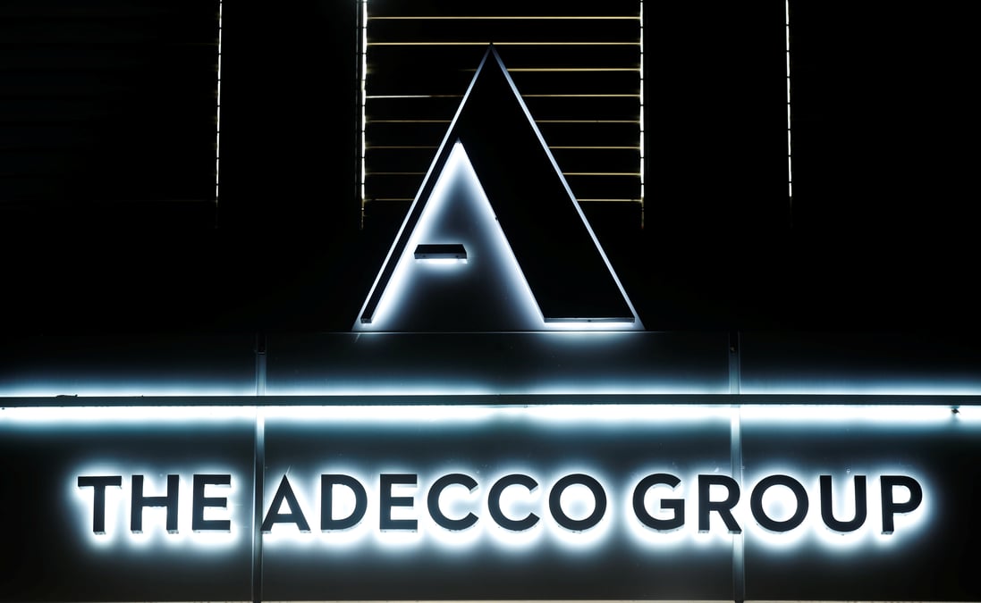 Adecco voit une poursuite de la baisse de son ca au debut du deuxieme trimestre