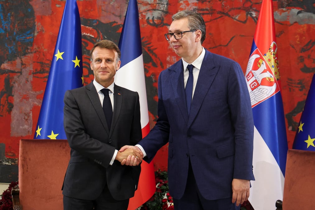 Le president francais macron rencontre le president serbe vucic a belgrade
