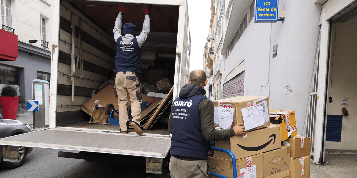 Mikrô prend en charge la manutention des encombrants.