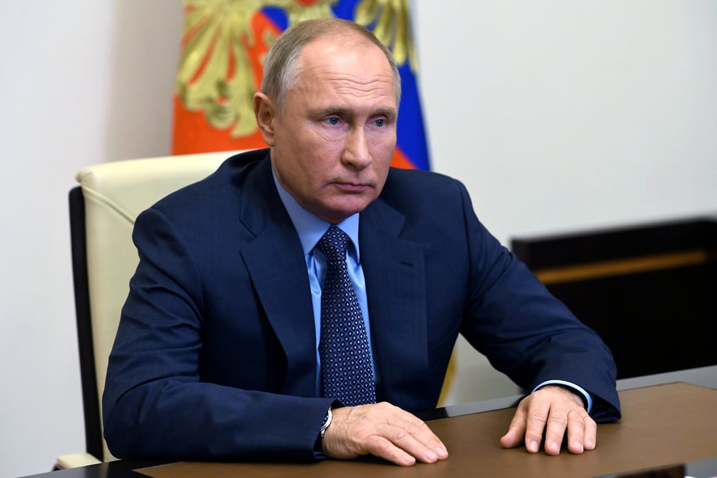 Poutine proroge de 5 ans le traite start sur les armes nucleaires