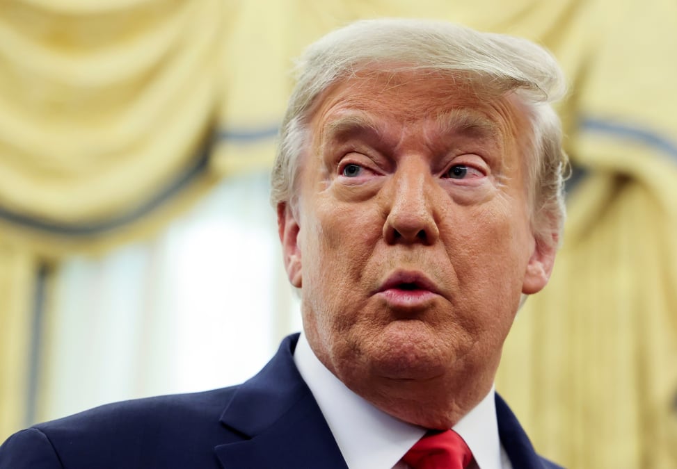La plainte de Donald Trump contre le Wall Street Journal a été enregistrée devant un tribunal fédéral de Miami.