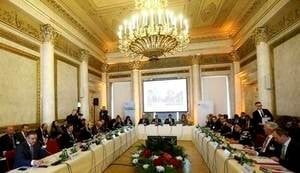 Les pays des balkans discutent crise migratoire a vienne