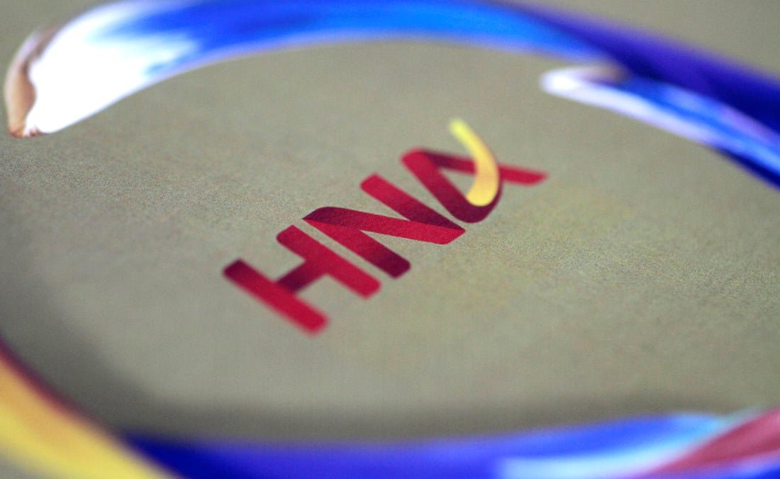 Le groupe chinois hna, en crise de liquidites, se dit confiant