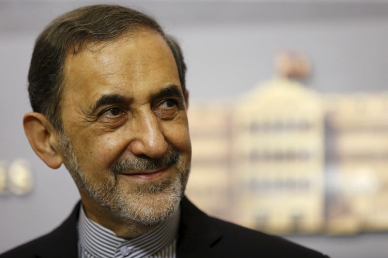 A moscou, velayati salue les "relations strategiques" iran-russie