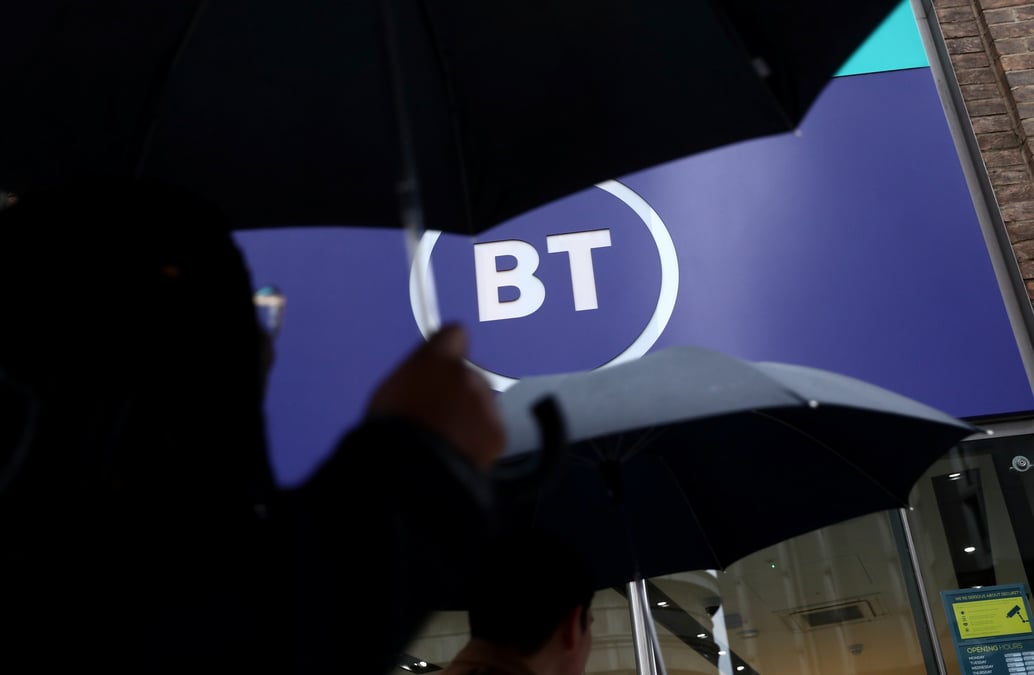 Londres se penche sur la participation de drahi dans bt