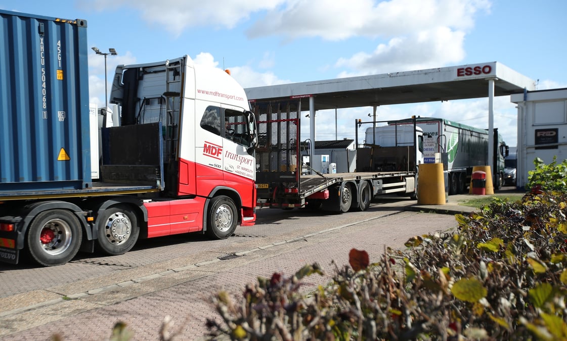 camion, fuel, station-service, carburant, panne, chauffeur, transport routier