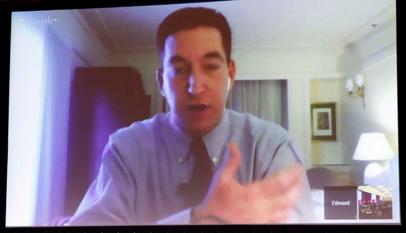Snowden et Greenwald contre la collecte des métadonnées