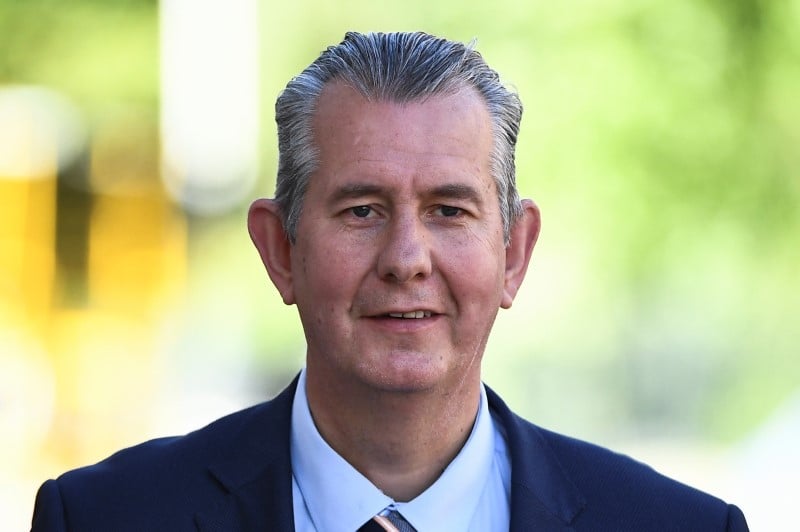 Irlande du nord: le chef du dup demissionne