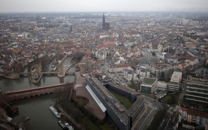 COR-Dix milliards d'économies possibles par la réforme territoriale