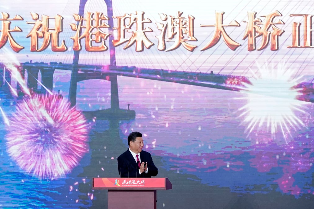 Xi jinping inaugure le pont hong kong-zuhai-macao