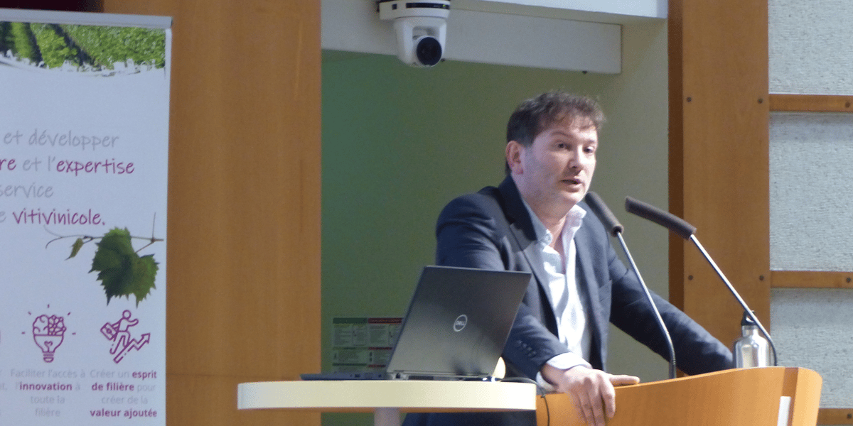 Arthur Keller, spécialiste du risque systémique et des stratégies de résilience, invité par le réseau Vinséo à Montpellier le 16 novembre 2023.