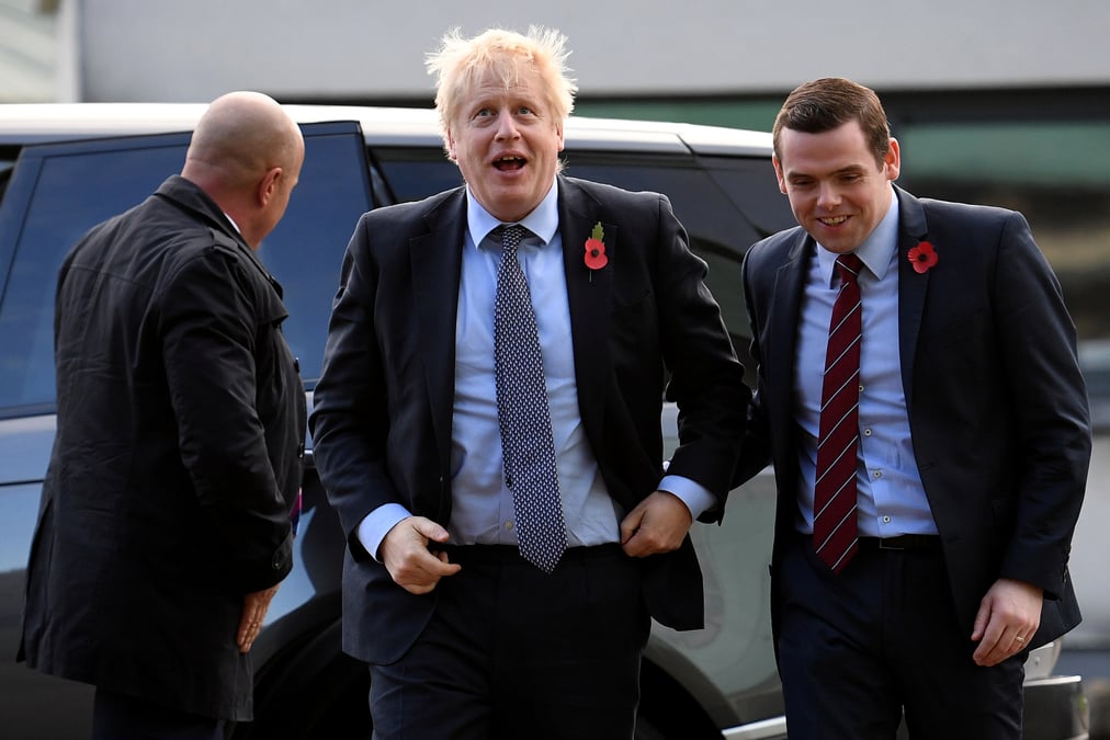 Gb: un ministre demissionne apres la controverse cummings