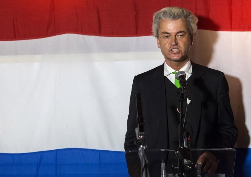 Le parti de geert wilders en forte hausse aux pays-bas apres les attentats a paris