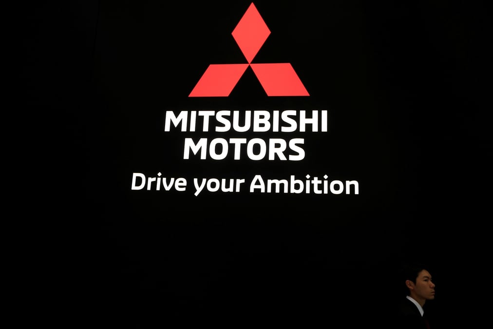 Le logo mitsubishi au salon de l'automobile de tokyo