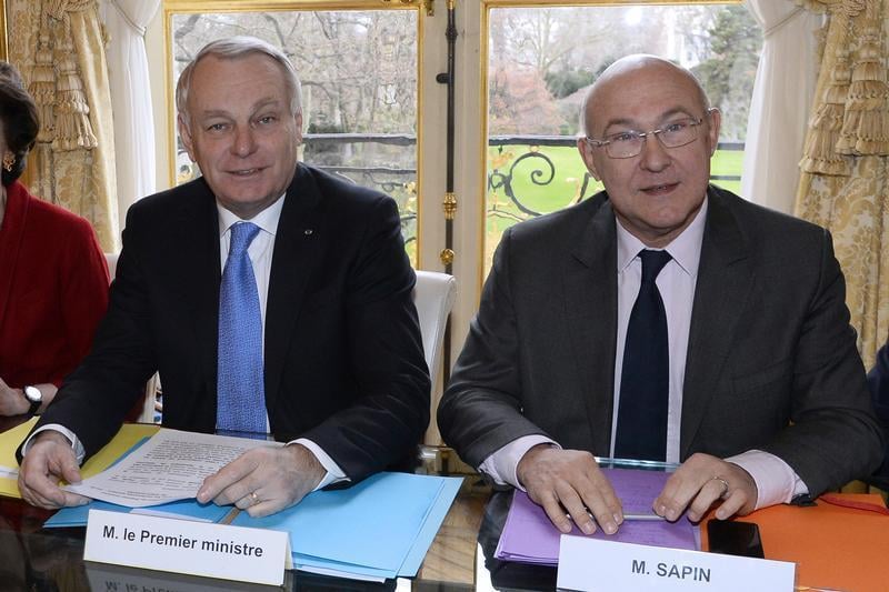 Ayrault veut des propositions sur les contreparties au pacte