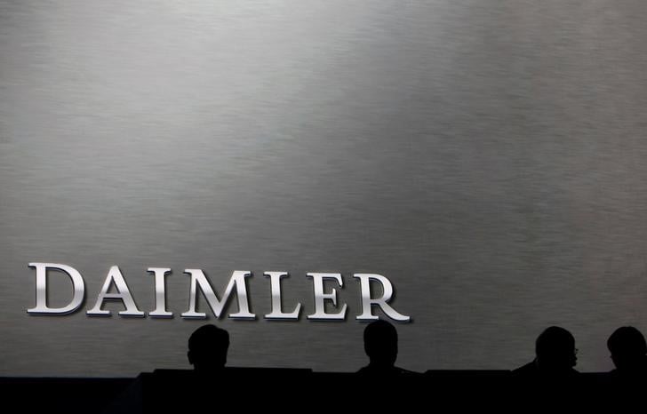 Daimler investit 2,6 milliards d'euros dans ses camions electriques