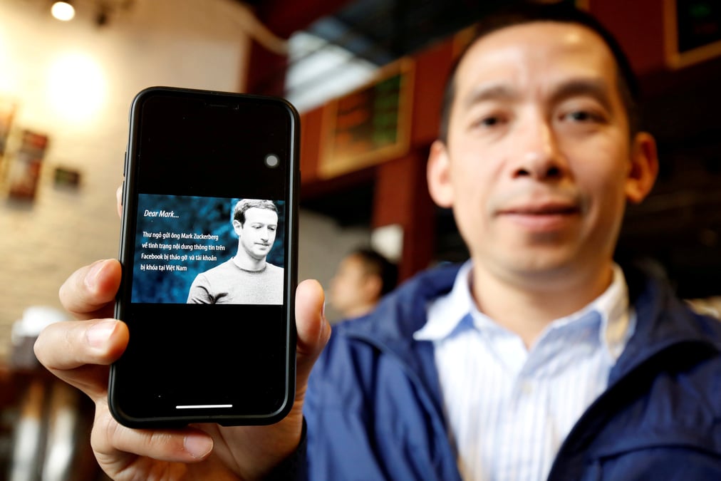 Des opposants vietnamiens accusent facebook d'aider le regime de hanoi