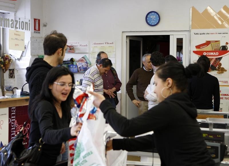 Le moral des consommateurs italiens se détériore fortement en août