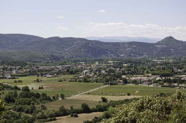 Les intenses pluies qui ont frappé l'Ardèche, la Loire et le Rhône jeudi 17 octobre ont remis en lumière l'importance d'investir pour prévenir les épisodes d'inondations, plutôt que de payer « le coût de la maladaptation ».