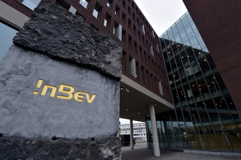 Ab inbev presente les modalites de son offre d'achat de sabmiller
