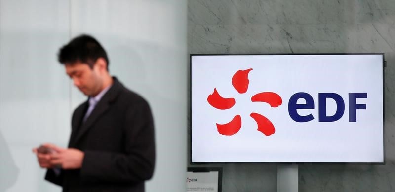 Edf va reduire ses effectifs de 6% sans licenciement d'ici a 2019