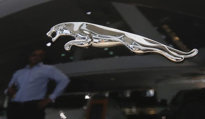 Jaguar land rover ouvre son premier site de moteurs a l'etranger