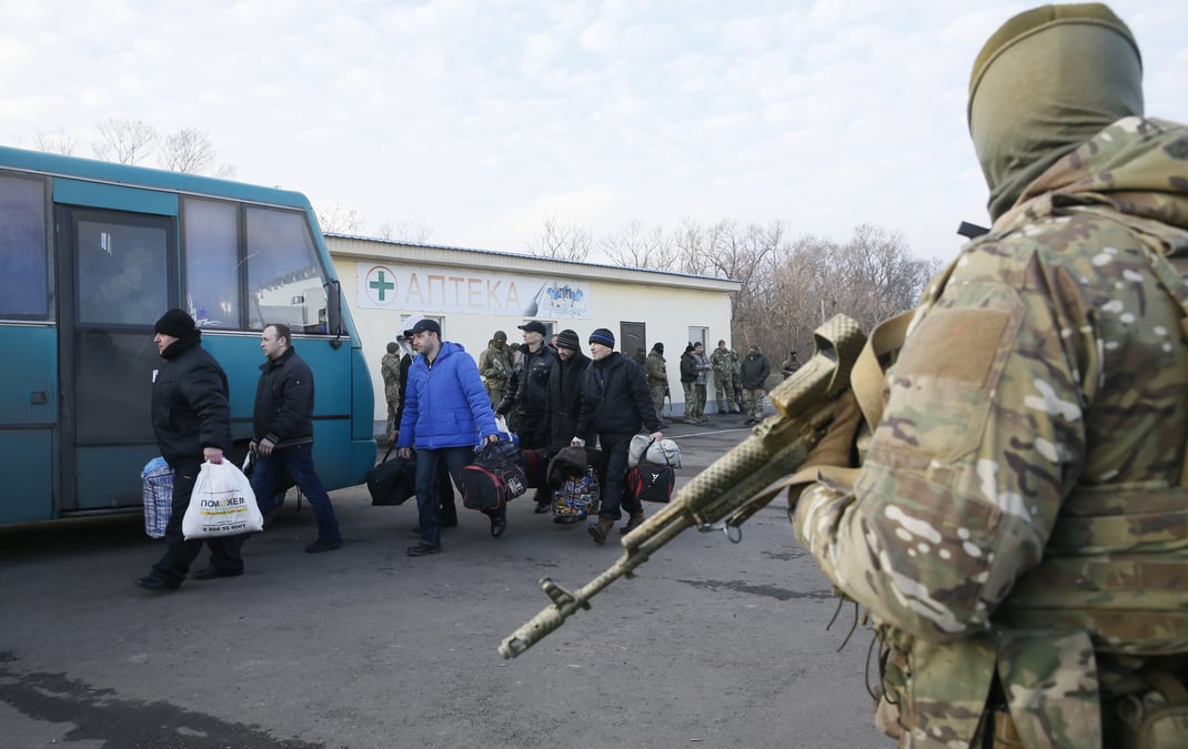 Echange de prisonniers entre kiev et les separatistes pro-russes