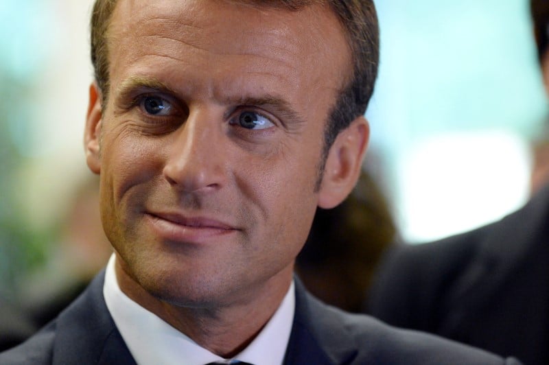 Un gouvernement au complet pour mardi prochain, annonce macron