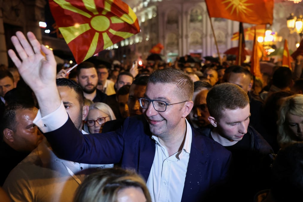 Photo du leader du vmro-dpmne, parti d'opposition en macedoine du nord, hristijan mickoski